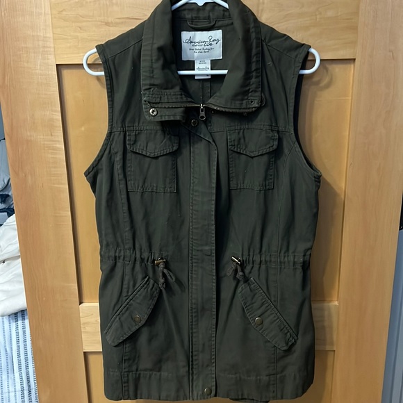 Cargo Vest - Picture 1 of 5